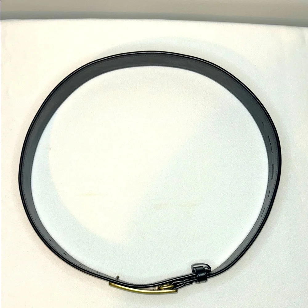Coach Horse and Carriage Black Leather Belt with Brass Buckle Size Medium 40”L - Picture 8 of 13
